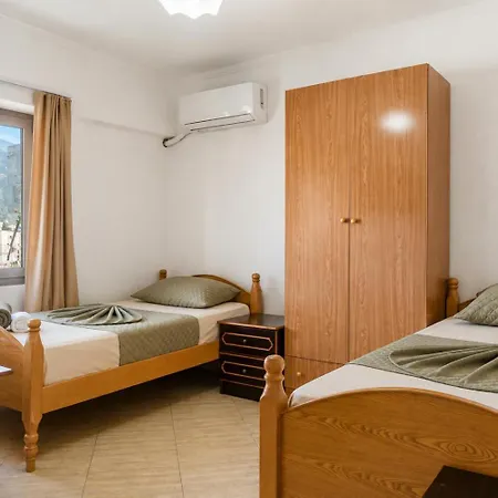 Bar Tirana Hotel