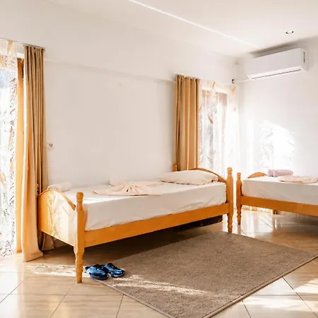 Bar Tirana Hotel 4*