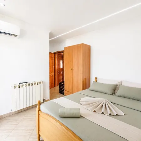 Bar Tirana Hotel 4*